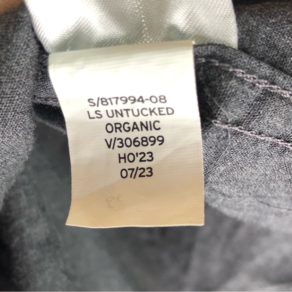 Ladies Long-Sleeve Button-Down Shirt - Charcoal Gray Size Small Banana Republic - Picture 13 of 13